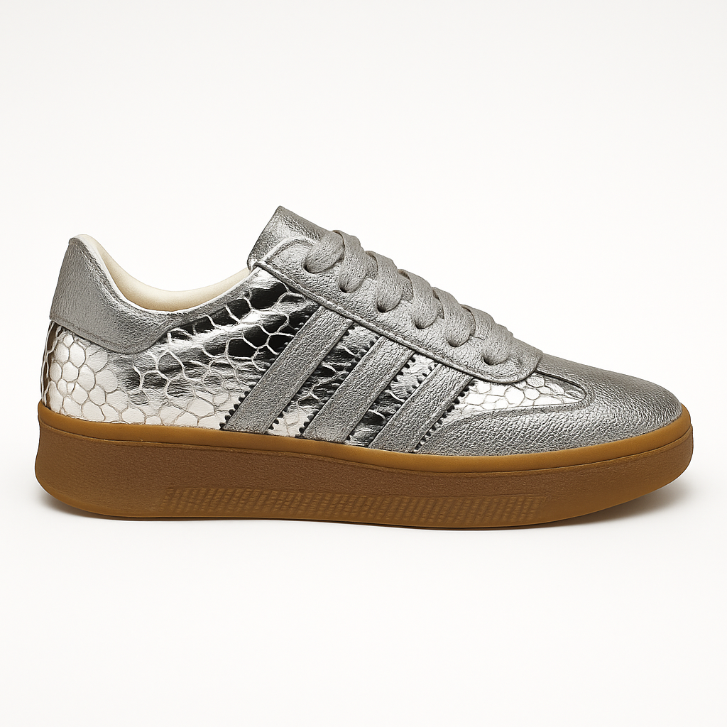 Zapato plateado mujer con textura metálica y suela caramelo – Milán by Manuela López